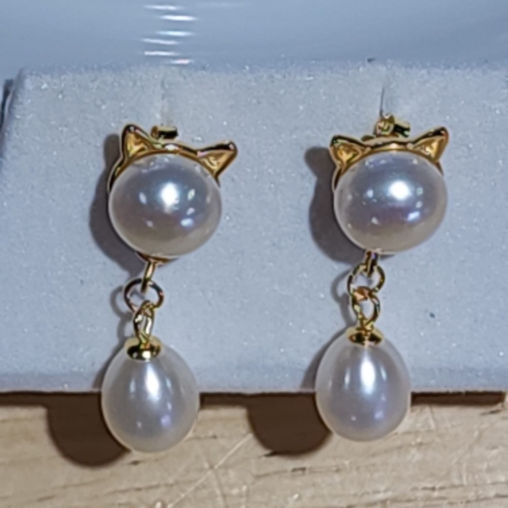 18K Gold Plated Over 925S Silver 8mm Freshwater Pearl Earrings Big Kitten Shaped - Picture 10 of 13